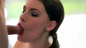 ดูดช้าๆ ด้วยทักษะปากของมิลฟ์นุ่มนวล