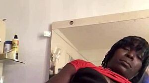 Quick squirt session erupts with Kuukiepie's intense flow