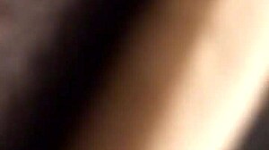 Getting a blowjob in the mall shop 😏