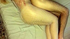 amateur lesbian cheats and fucks a guy in the ass