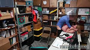 Adolescente 18+ solo doigtage intense