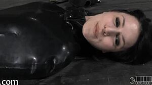 watch this sexy whipping on the beautiful ass! 😍👋