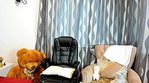 Busty Teen Undresses And Dances With Bouncing Boobs On Webcam