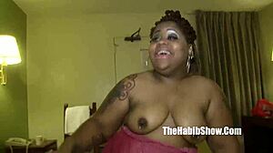 Ms giggles slobbering on dick and licking nuts in hood reality amateurs