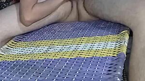 Con una camara escondida grabé el momento en que la mujer de mi amigo me cabalga en la verga disfruta cada centímetro de mi verga