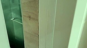 Caught my stepsister in the bathroom and she gave me an amazing blowjob! 😏