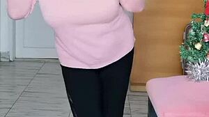 Hottest Busty Milf Mariaold Shaking Huge Natural Boobs