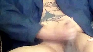 crimes in los angeles, watching some hot porn in the room 😏