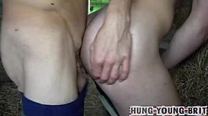 Saya Mohon Budak Ini Ambil Kote Mentah Saya Sekarang