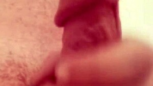 Intense Gay Arab Cam Show with Passionate Encounters and Action