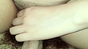 Горячая теща показывает сиськи пасынку