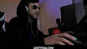 Horny stepsister Kenzie Madison deepthroats her stepbrother