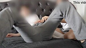 Colegiala Caliente Invita Compañera Para Cogerse