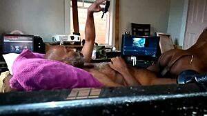 texas thot in homemade ebony threesome