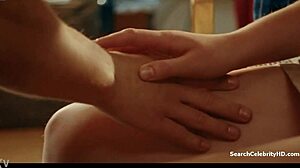 Anna Raadsveld di Lellebelle 2010 Pamer Tits Besar Topless