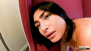 Wow! Idaho Teen Vanessa Moon Sucks on Hike Before Hotel Bang!