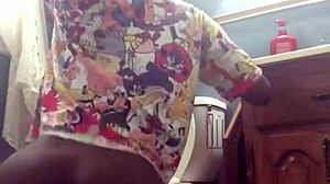 BLACK EBONY GIRL DANCES