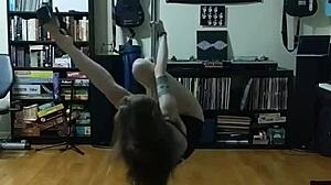 Dark pole milf strips curvy ass