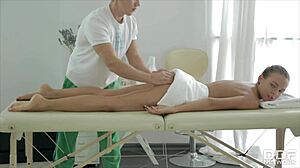 hey, wanna see me eat out carte’s love cave during her teen 18+ massage?