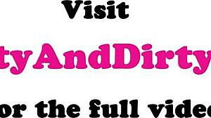 Hej punca, poglej to glamcore MILF v nogavicah, ki dobi globoko nabito!