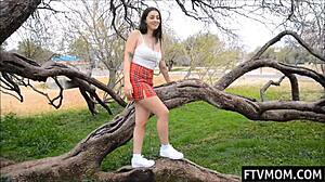 California MILF Flashes Nude in Public Outdoors