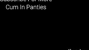 صديقتي الجميلة في بنطال اليوغا تجعلني مجنوناً، انفجار السائل المنوي!