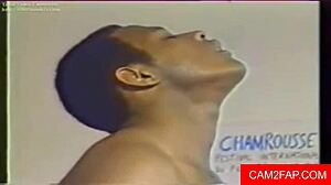 Teen Masturbates on Webcam