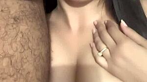 Nevěřící švagrová dává intenzivní oralní potěšení