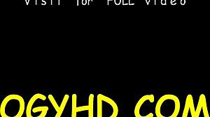 Lysten gammel fyr forfører ung 18+ skønhed