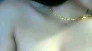 Vietnamska deklica klepeta o seksu na Zalo