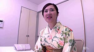 asai eriko gives asian blowjob
