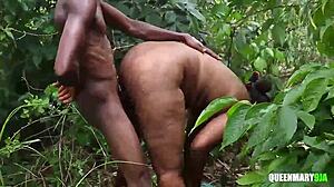 Intense Outdoor Creampie As Cock Fills Pussy Deeply!