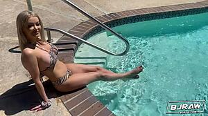 linzee ryder gives good lip servce, deepthroat on big cock