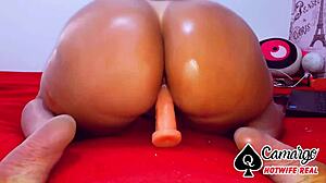 olha o tesao de casada liberal com grande bunda