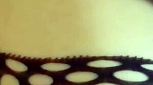 Linda Shares Her Social Networks in Comments