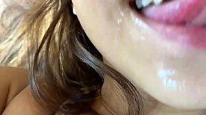 n�o aguentei ver ela de biqu�ni e comi ela na sala