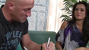 Hot mature MILF in high definition porn video