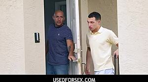 يوزد فور سيكس - ابن زوجة الأب يسيطر على سكر بابي زوجة الأب كايلي كوين بقوة