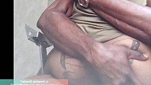 Wet Pussy Exposed to Street Boy's Gaze