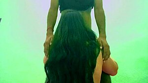 युवा देसी नवविवाहित पत्नी को उठाकर खूब चोदा उसके पति ने