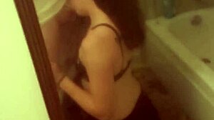 Young teen deepthroats and swallows eagerly