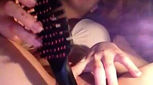 i'm so horny novinha masturbating with a comb and squirting everywhere