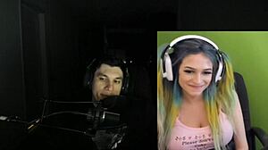 joycgee and trainwrecks performing in a live webcam show