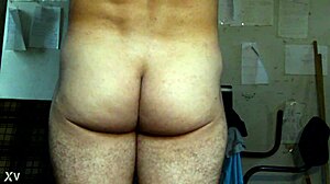 Hot Gay Guy Shows Off Tasty Ass