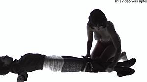 Scarlett Johansson, er du helt naken og viser alt?