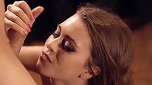 Poslušna mala 18+ cic teen 18+ sekretarka Jill Kassidy jebe kinkijega velikega kurca šefa