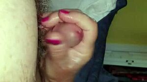 Wife's handjob feels so good in Ottawa holiday