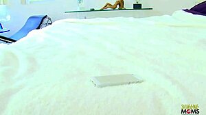 Cute Masseuse Delivers Happy End Massage