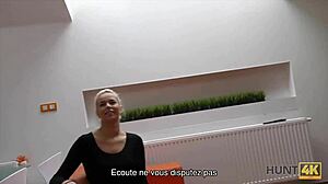 Блондинка млада чукана отзад за пари в скрито чешко място!