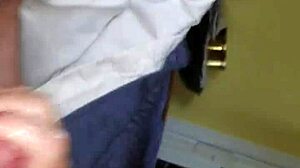 Wife's handjob feels so good in Ottawa holiday